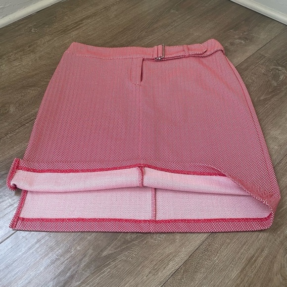 Express NEW Red Herringbone Pencil Mini Skirt Holiday Festive Size 9/10 NWT - Picture 12 of 12